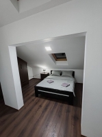 Apartman 1 na trecem spratu za 6 osoba