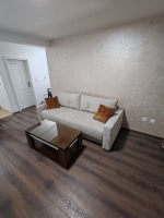 Apartman 1 na trecem spratu za 6 osoba