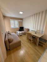 Apartman 3 na drugom spratu za 5 osoba