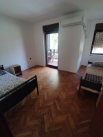 Druga kuća u istoj ulici