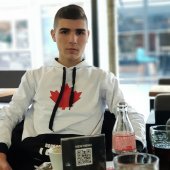 Milan - Tražim devojku za zajedničko putovanje na more, bukvalno društvo je otkazalo...