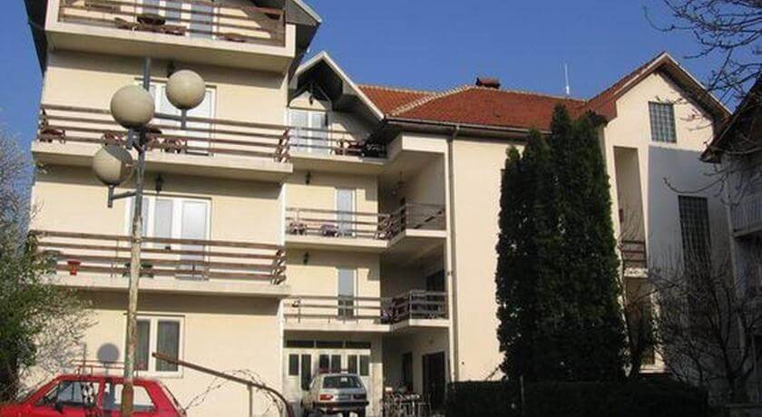 Apartments Božinović
