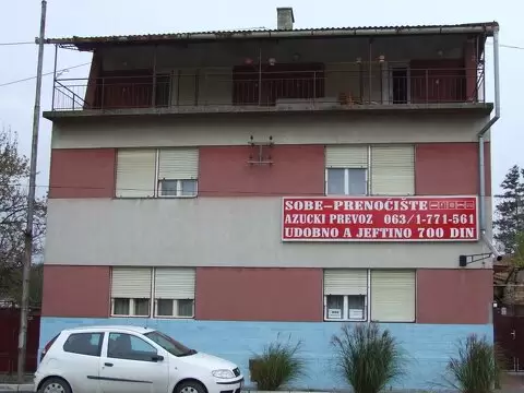 SMEŠTAJ AZUCKI Novi Bečej